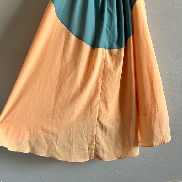 TUCKERNUCK Colorblock Eden Gown — Size Small - Picture 15 of 16